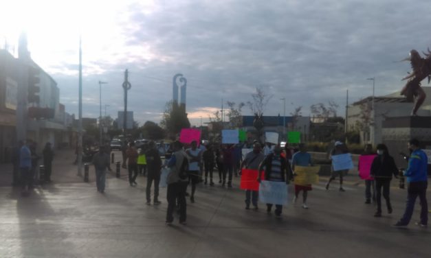 Continúa la lucha de comerciantes en Tonalá